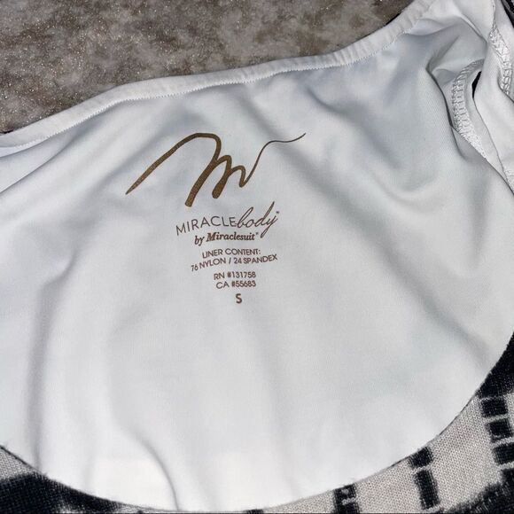 MIRACLEBODY by Miraclesuit Women's Marilyn 3/4 Sleeve Pullover Dress SZ SM - Picture 6 of 10